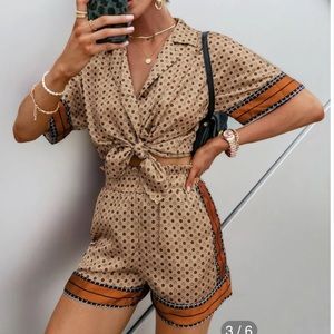 SHEIN NEW Allover Print Blouse & Paperbag Waist Shorts Set size Medium